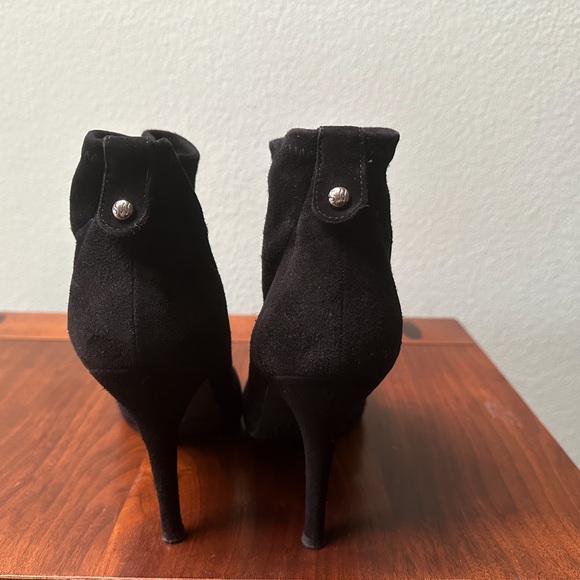 Stuart Weitzman Black Suede Stretch Boots Sock Booties Designer Heel Short Pull - Picture 10 of 15